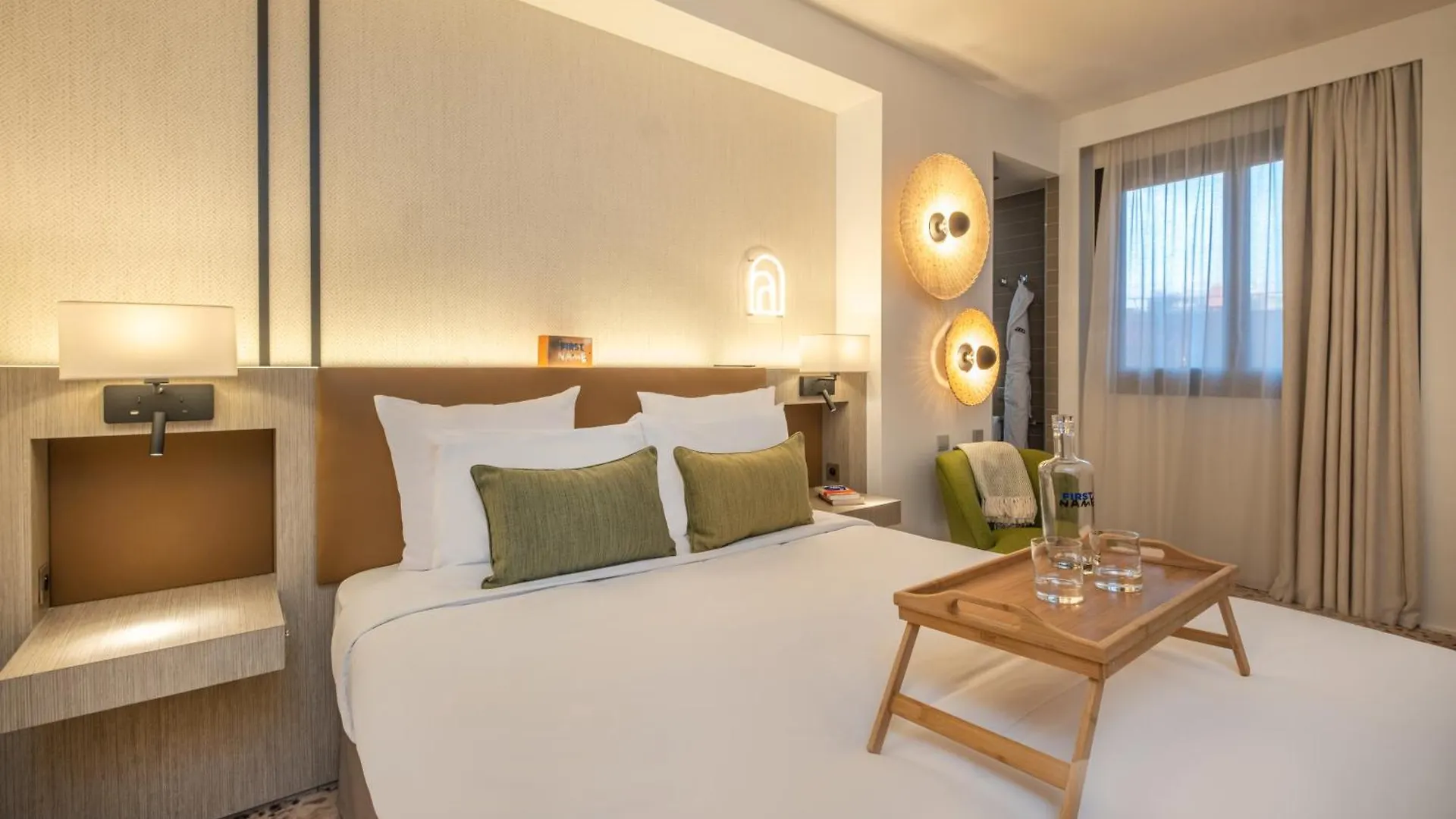 Firstname Toulouse Hotel