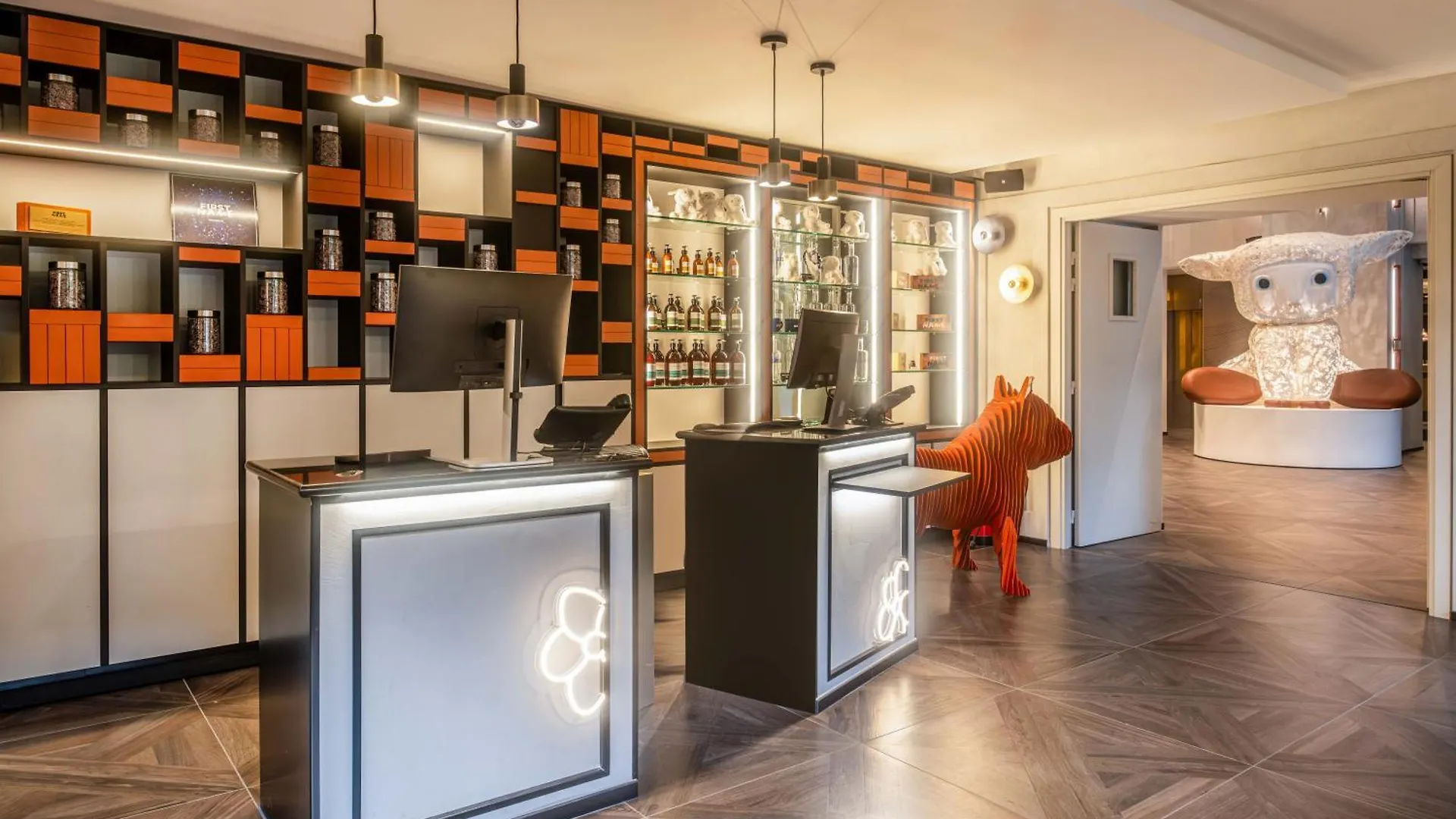 Firstname Toulouse Hotel