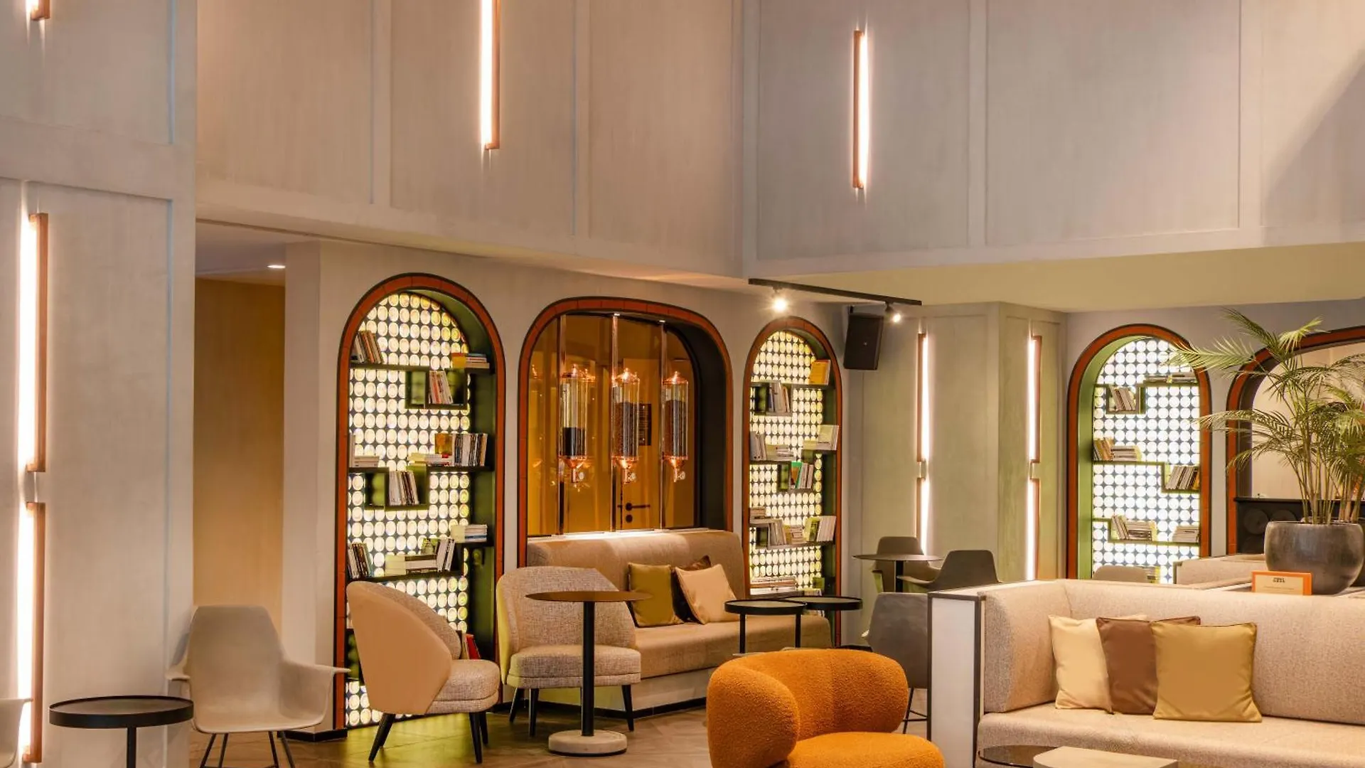 Firstname Toulouse Hotel