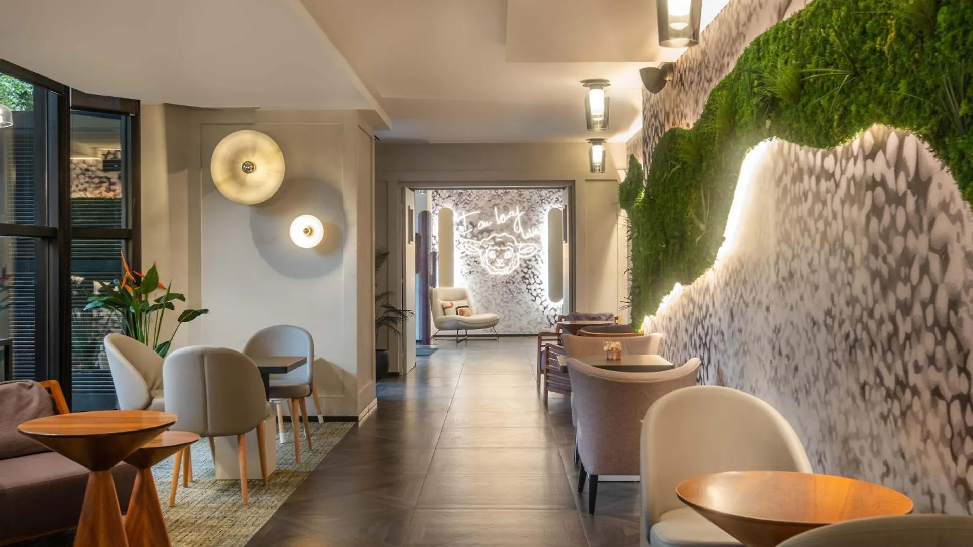 Firstname Toulouse Hotel