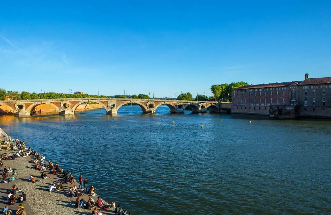 Firstname Toulouse Hotell