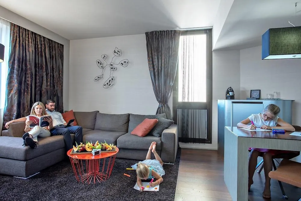 Firstname Toulouse Hotel