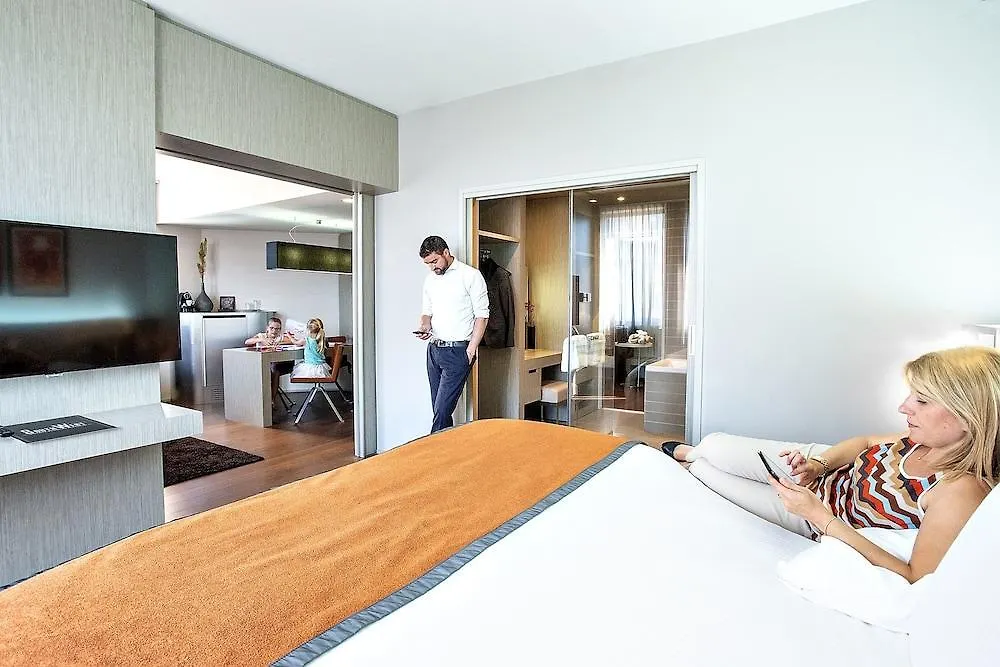 Firstname Toulouse Hotel