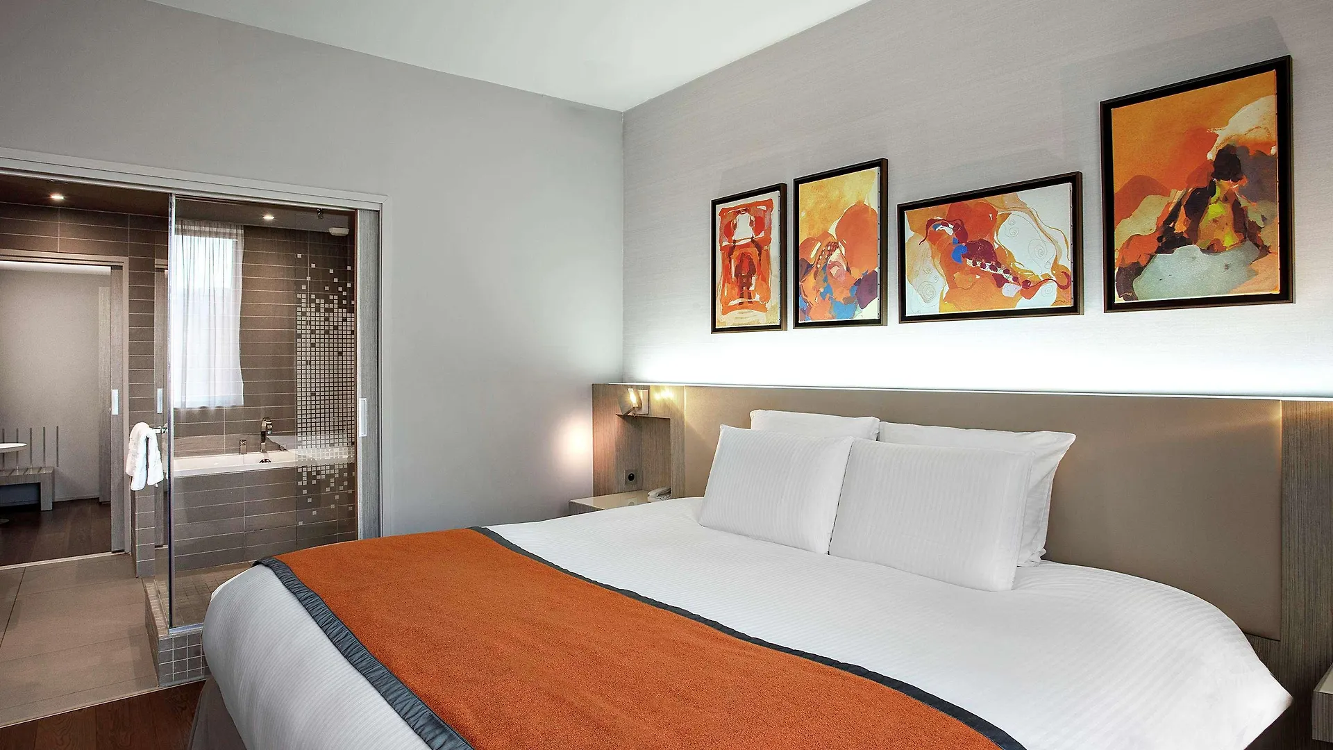Firstname Toulouse Hotel