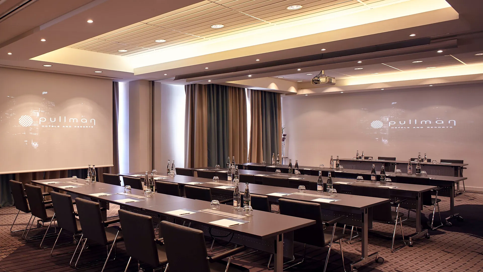 Firstname Toulouse Hotel 4*,