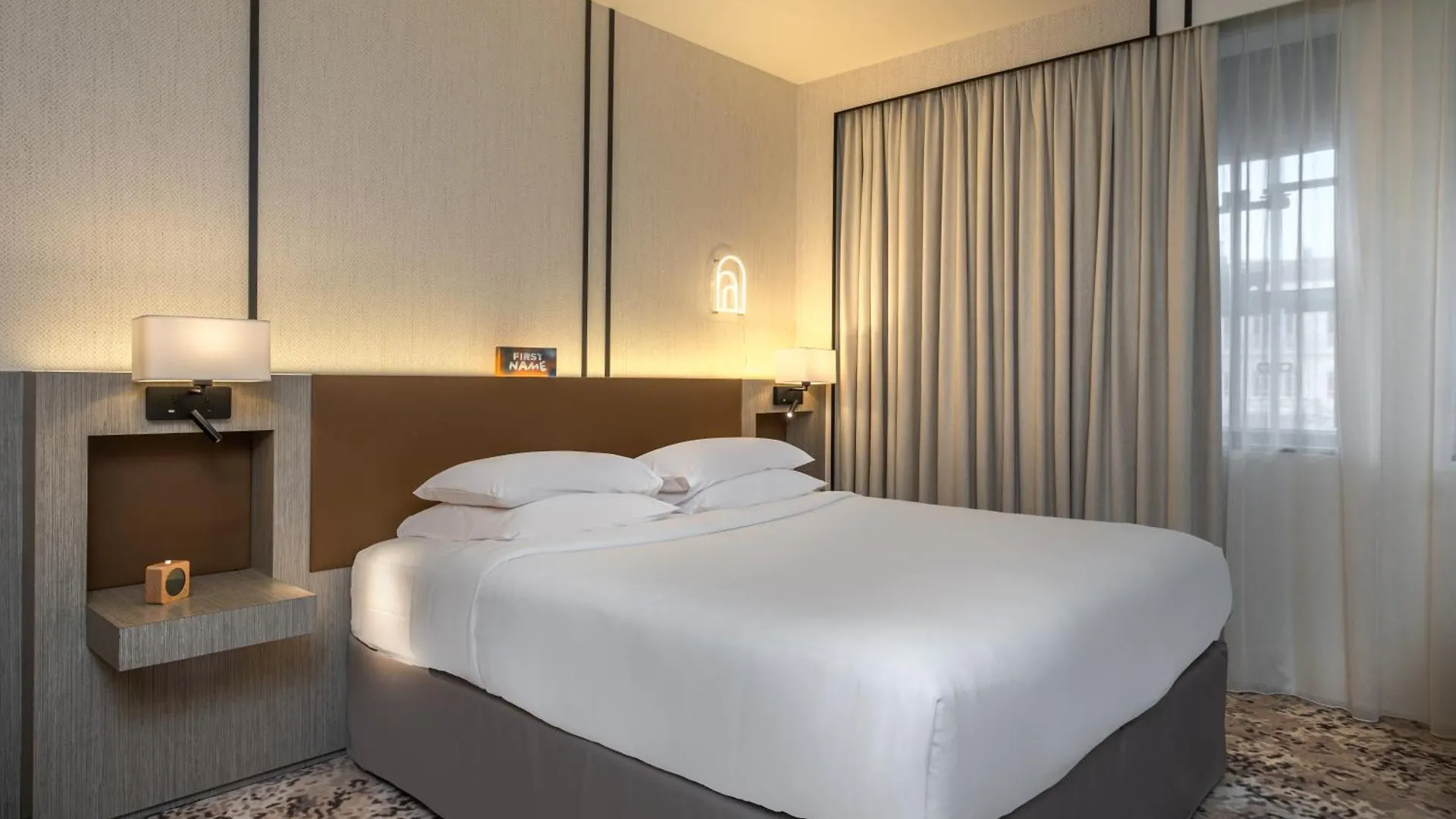 Firstname Toulouse Hotel